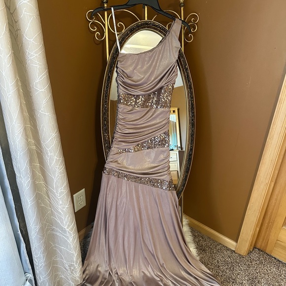 Speechless One-Shoulder Dress in Taupe with Sequins is the scarf - Picture 1 of 17